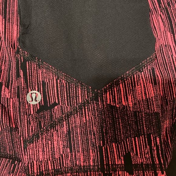 Lululemon capris - Picture 6 of 6